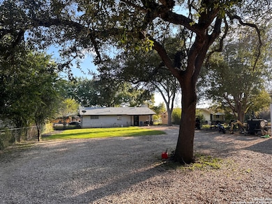 1706 24th St, Hondo, TX 78861 - photo 7