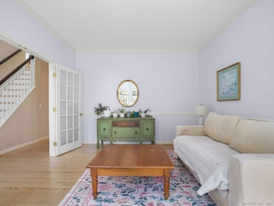 101 Royals Ct, Trumbull, CT 06611 - photo 5