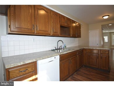 1512 Cotton St, Reading, PA 19606 - photo 6