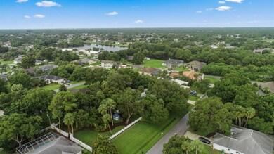 This impressive property begins with the vinyl fen