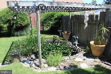 946 Kinwat Ave, Essex, MD 21221 - photo 4