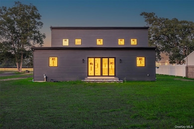 26 Tremont Ave, Patchogue, NY 11772 - photo 6