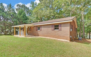 202 Forest Cir, Hartwell, GA 30643 - photo 2