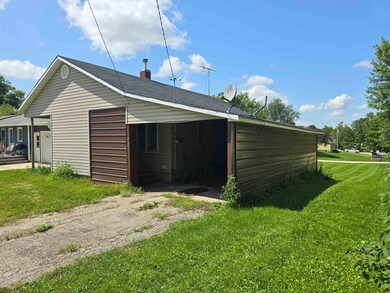 335 E Elm St, West Union, IA 52175 - photo 2