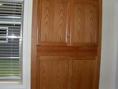 Kitchen. Built in Pantry