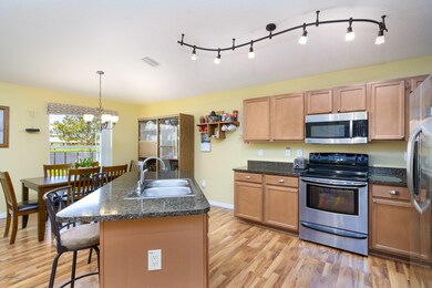 Kitchen/Dining