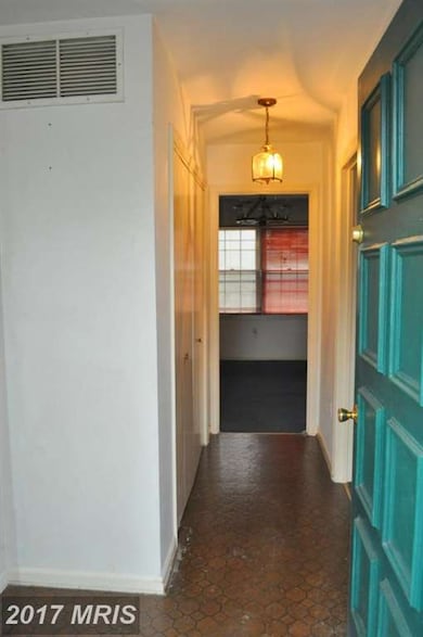 7502 Arden Rd, Cabin John, MD 20818 - photo 5