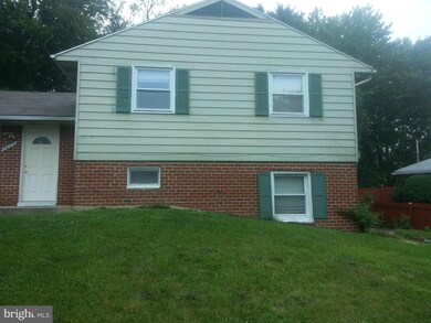 7608 Walker Mill Rd, Capitol Heights, MD 20743 - photo 3