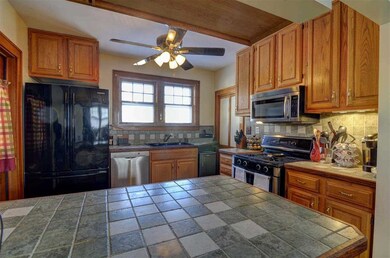 40 Lakeshore Dr, Rensselaer, NY 12144 - photo 3