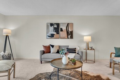 287 Place Ln, Woburn, MA 01801 - photo 7