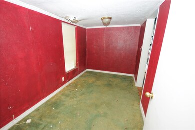 1300 W Dumble St, Alvin, TX 77511 - photo 7