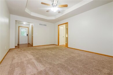 508 S Huntsman Blvd, Raymore, MO 64083 - photo 3