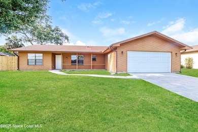 001-photo-front-view-11474537