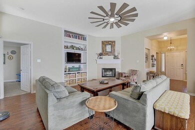 1020 Elm Dr, Providence Village, TX 76227 - photo 6