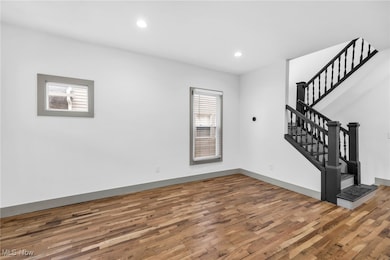 3303 Chatham Ave, Cleveland, OH 44113 - photo 5