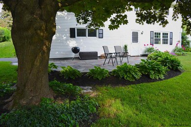 6 Diamond Ave, Troy, NY 12180 - photo 6