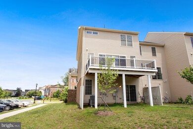 42601 Lisburn Chase Terrace, Chantilly, VA 20152 - photo 2