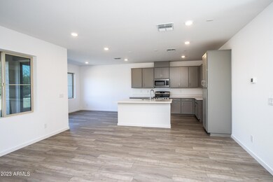 Riata St 102-4