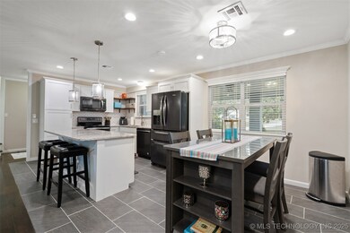 9802 E Clover Creek Dr, Claremore, OK 74017 - photo 6