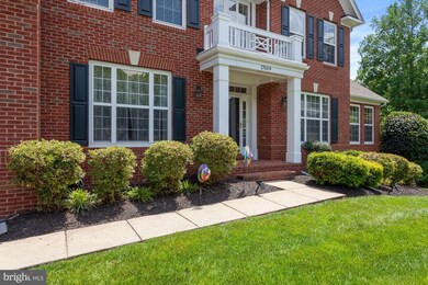 17019 Gatlin Ct, Woodbridge, VA 22191 - photo 4