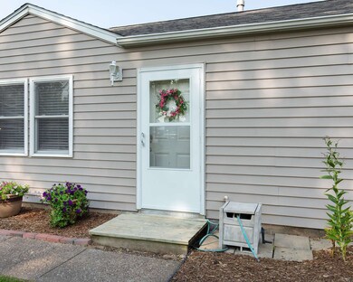 2118 W 68th St, Davenport, IA 52806 - photo 3