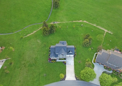 393 James River Rd Tour