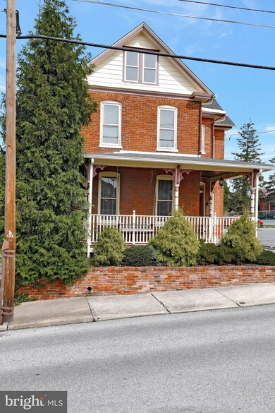 23 W 2nd St, Waynesboro, PA 17268 - photo 6