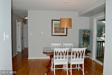 410 Orleans Cir SW, Vienna, VA 22180 - photo 3