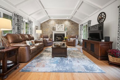 14 Cedar Ledge Rd, West Hartford, CT 06107 - photo 2