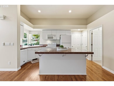 1398 SW Binford Lake Pkwy, Gresham, OR 97080 - photo 4