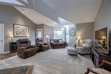 105 E Cedar St, Spring Hill, KS 66083 - photo 7