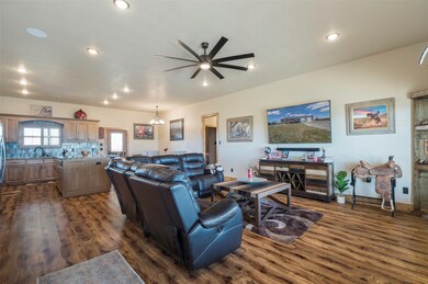 12880 N County Line Rd, Ponder, TX 76259 - photo 5