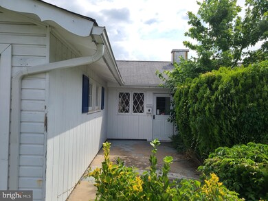 10 Snowdon Ln, Willingboro, NJ 08046 - photo 5