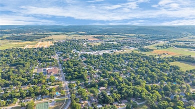 303 E Center St, Prairie Grove, AR 72753 - photo 6