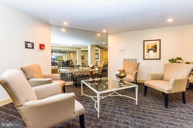 3031 Fallstaff Rd unit 206C, Baltimore, MD 21209 - photo 3