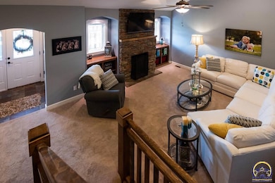 3604 SW 41st St, Topeka, KS 66610 - photo 7