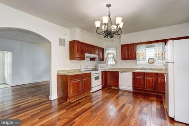 3004 Illinois Ave, Halethorpe, MD 21227 - photo 4