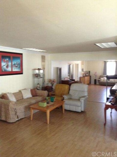 Living room/Family room view