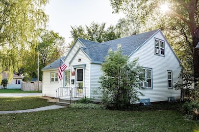 603 12th St N, Moorhead, MN 56560 - photo 3