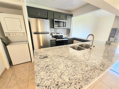 221 Caribbean Dr, Davenport, FL 33897 - photo 6