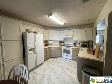 404 W Anderson Ave, Copperas Cove, TX 76522 - photo 7