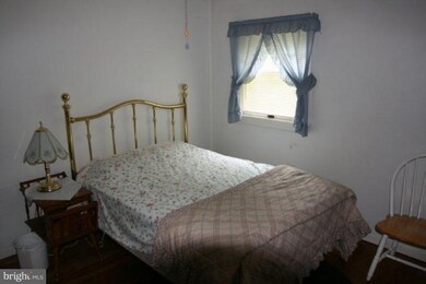 9525 N Laurel Rd, Laurel, MD 20723 - photo 4