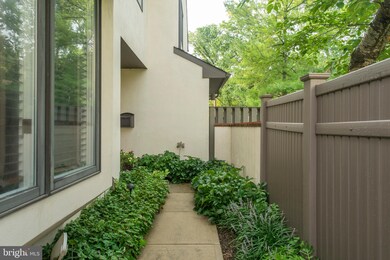 138 Montrose Ave unit 52, Bryn Mawr, PA 19010 - photo 2