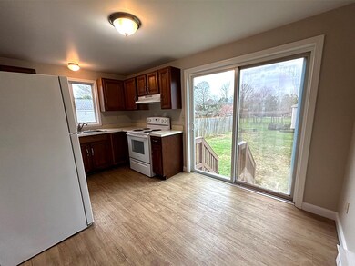 10 Sagamore St, Newport, RI 02840 - photo 4