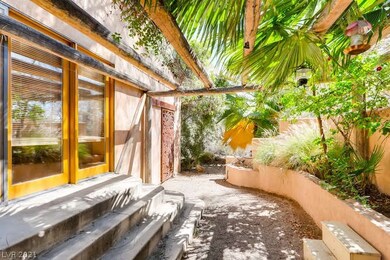 Enclosed side patio