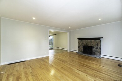 185 Brevator St, Albany, NY 12206 - photo 4