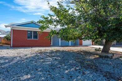 1810 Crescent Dr, Alamogordo, NM 88310 - photo 3