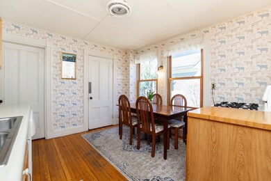 31 Clark Ln, Waltham, MA 02451 - photo 5