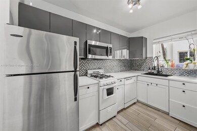 1120 Venetian Way unit 1D, Miami Beach, FL 33139 - photo 6