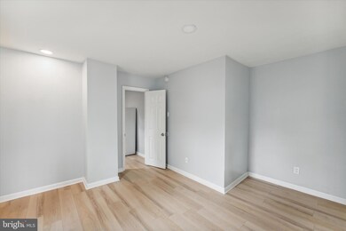 600 W 6th St, Palmyra, NJ 08065 - photo 7